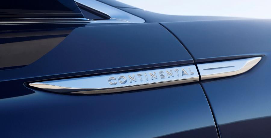 Детали экстерьера Lincoln Continental Concept 2015 года  (фото 2 из 12)